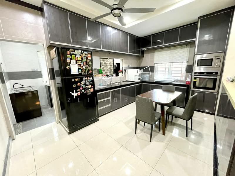 Semi-Detached House for Sale in Bandar Teknologi Kajang (Kajang) - Azli Ibrahim - Kitchen - PropertyGuru.com.my