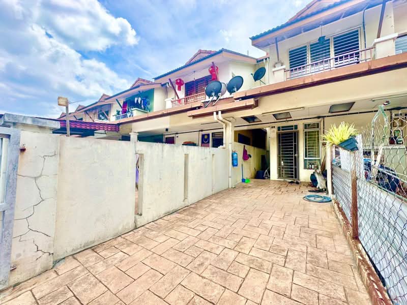 Rumah Bandar untuk Dijual di Balakong (Selangor) - Aliff Iqbal - PropertyGuru.com.my