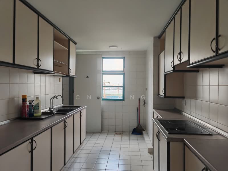 Condominium for Sale at The Straits View Condominium - CN Wang - Kitchen - PropertyGuru.com.my