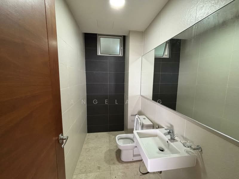 Kondominium untuk Dijual di Summerscape Luxury Condominium - Angela Ng - Bathroom - PropertyGuru.com.my