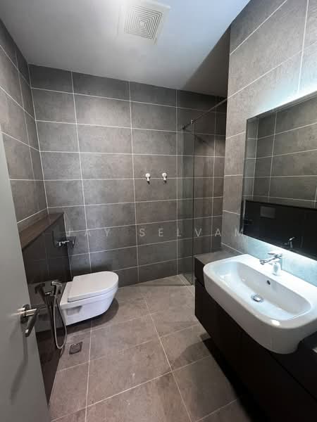 Servis Apartment untuk Disewa di Residensi 38 Bangsar - Jay Selvam - Bathroom - PropertyGuru.com.my