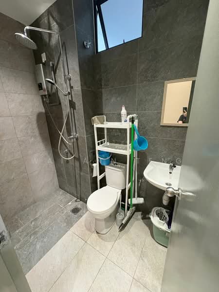 Service Residence for Sale at Traders Park - Wai Ann Teng - Bathroom - PropertyGuru.com.my
