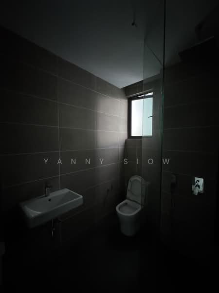Condominium for Sale at The Valley Residences @ SkySierra - Yanny Siow - Bathroom - PropertyGuru.com.my