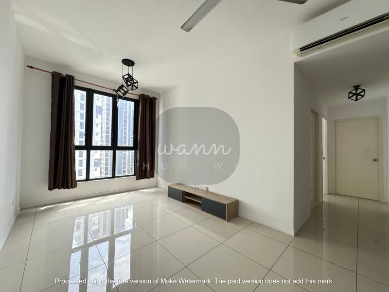 Servis Apartment untuk Dijual di Lexa Residence @ The Quartz WM - Chun Wei - Living Room - PropertyGuru.com.my