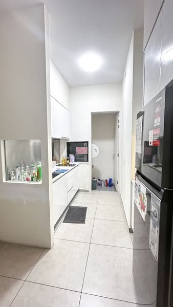 Service Residence for Rent at Petalz Residences - Yanise Lee - Kitchen - PropertyGuru.com.my