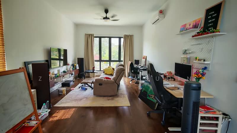 Semi-Detached House for Sale in Bukit Jelutong (Shah Alam) - Zuraina Rajudin - Living Room - PropertyGuru.com.my