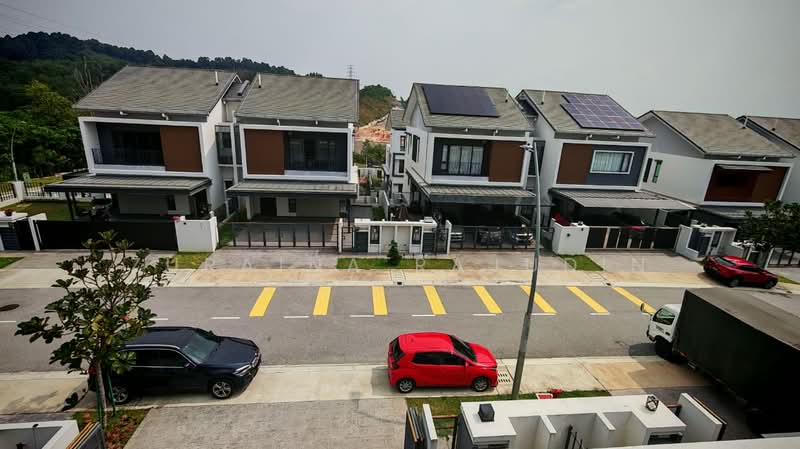 Semi-Detached House for Sale in Bukit Jelutong (Shah Alam) - Zuraina Rajudin - Exterior - PropertyGuru.com.my