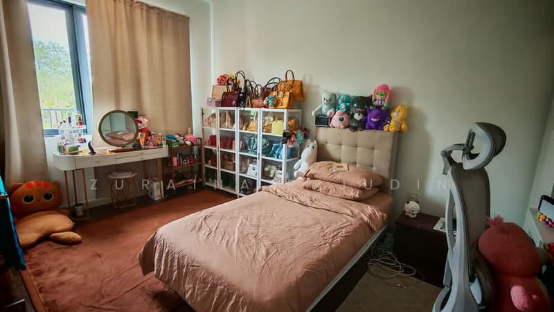 Semi-Detached House for Sale in Bukit Jelutong (Shah Alam) - Zuraina Rajudin - Bedroom - PropertyGuru.com.my
