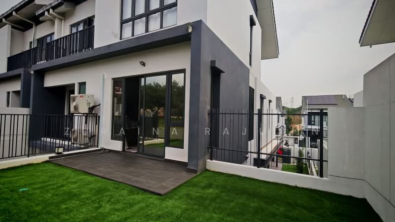 Semi-Detached House for Sale in Bukit Jelutong (Shah Alam) - Zuraina Rajudin - Exterior - PropertyGuru.com.my