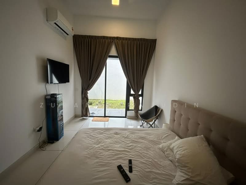 Semi-Detached House for Sale in Bukit Jelutong (Shah Alam) - Zuraina Rajudin - Bedroom - PropertyGuru.com.my