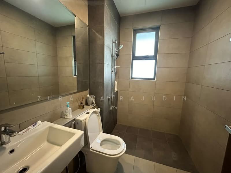 Semi-Detached House for Sale in Bukit Jelutong (Shah Alam) - Zuraina Rajudin - Bathroom - PropertyGuru.com.my