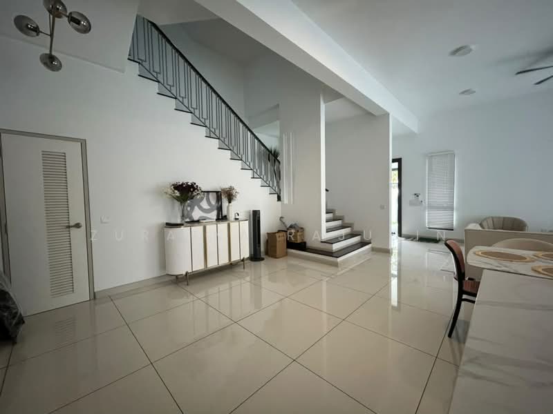 Semi-Detached House for Sale in Bukit Jelutong (Shah Alam) - Zuraina Rajudin - Living Room - PropertyGuru.com.my