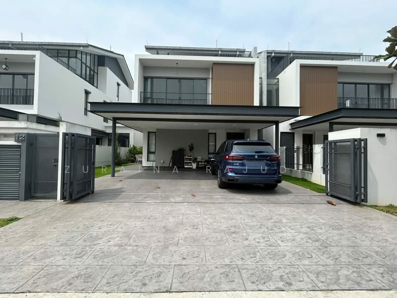 Semi-Detached House for Sale in Bukit Jelutong (Shah Alam) - Zuraina Rajudin - Exterior - PropertyGuru.com.my