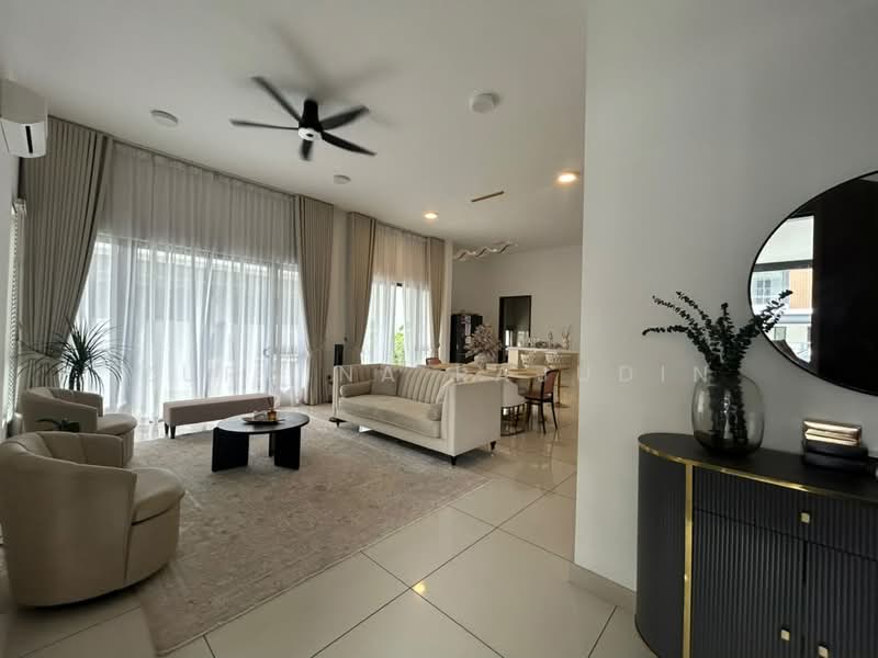 Semi-Detached House for Sale in Bukit Jelutong (Shah Alam) - Zuraina Rajudin - Living Room - PropertyGuru.com.my
