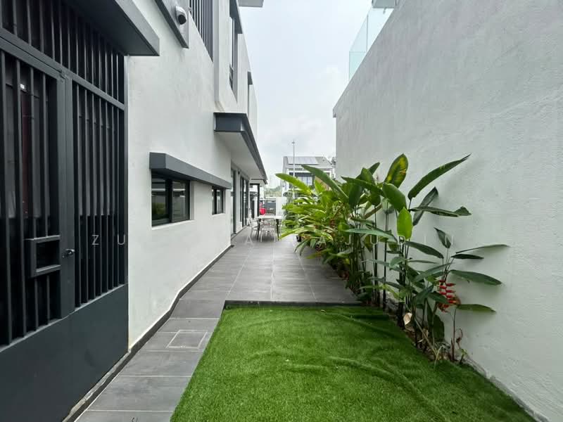 Semi-Detached House for Sale in Bukit Jelutong (Shah Alam) - Zuraina Rajudin - Exterior - PropertyGuru.com.my