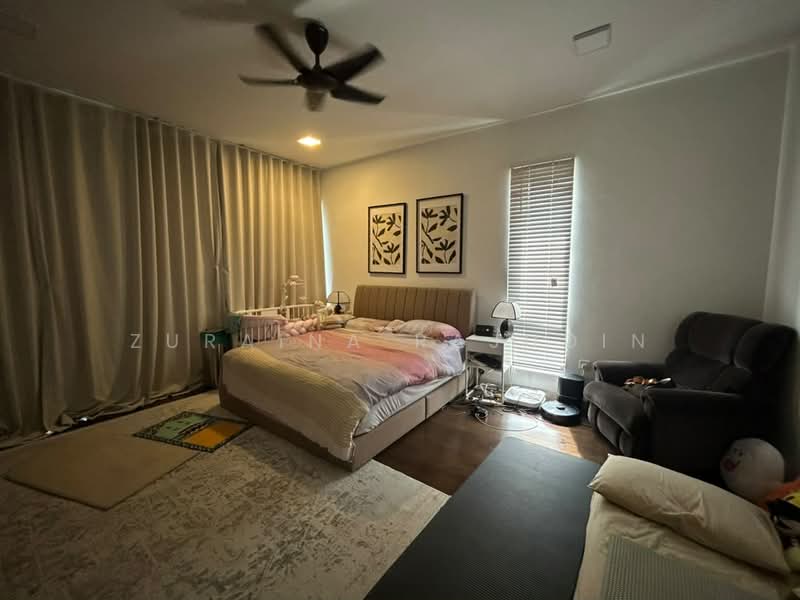 Semi-Detached House for Sale in Bukit Jelutong (Shah Alam) - Zuraina Rajudin - Bedroom - PropertyGuru.com.my