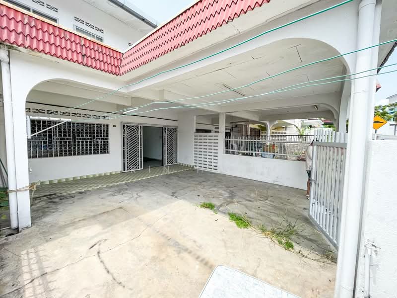 2-storey Terraced House for Sale in Meru (Klang) - Nazrin Hakimin - Exterior - PropertyGuru.com.my