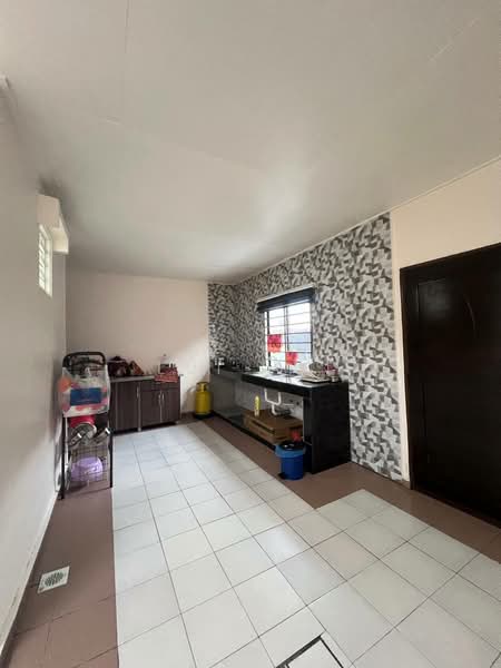 Terraced House for Sale in Taman Nusa Damai (Pasir Gudang) - Lui Lui - Kitchen - PropertyGuru.com.my