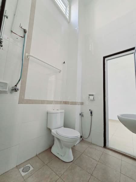 2-storey Terraced House for Sale in Subang Bestari (Shah Alam) - SITI KHAIRIYAH JAAFAR - Bathroom - PropertyGuru.com.my