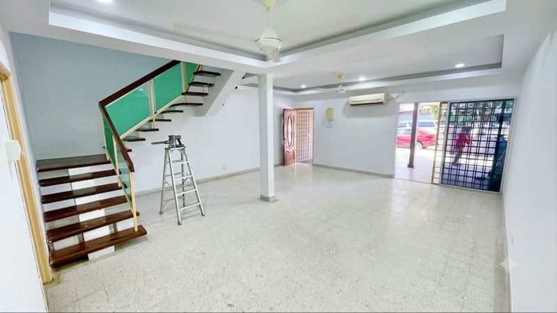 Rumah Teres 2 Tingkat untuk Dijual di Pandan Jaya (Ampang) - Azli Ibrahim - Living Room - PropertyGuru.com.my