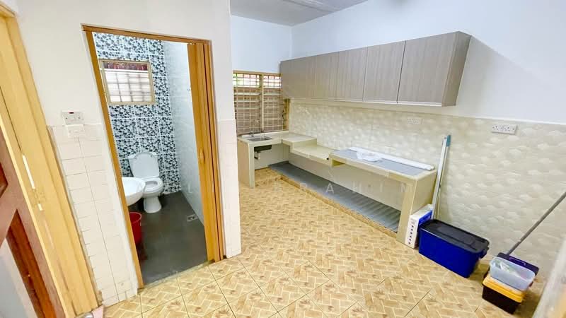 Rumah Teres 2 Tingkat untuk Dijual di Pandan Jaya (Ampang) - Azli Ibrahim - Kitchen - PropertyGuru.com.my