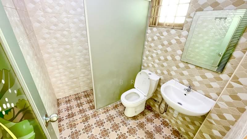 Rumah Teres 2 Tingkat untuk Dijual di Pandan Jaya (Ampang) - Azli Ibrahim - Bathroom - PropertyGuru.com.my