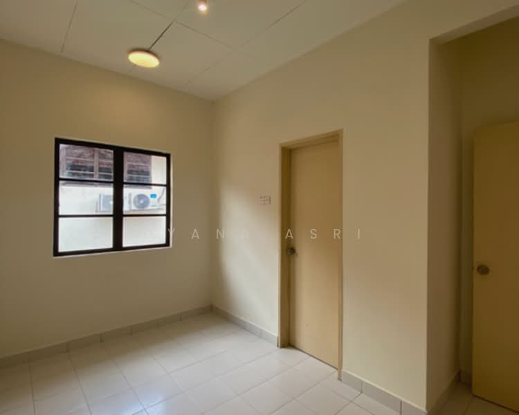 Rumah Teres 2 Tingkat untuk Dijual di Bukit Jelutong (Shah Alam) - Dyana Asri - Interior - PropertyGuru.com.my