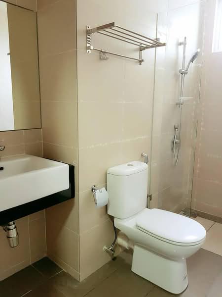 Kondominium untuk Dijual di Tropicana Bay Residences - Aster Ng - Bathroom - PropertyGuru.com.my