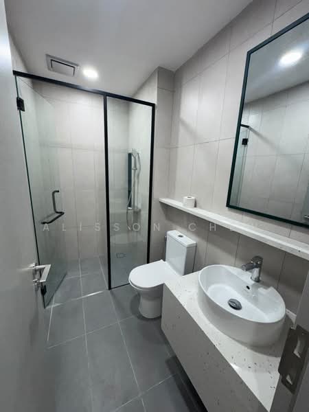 Servis Apartment untuk Dijual di The Meg Serviced Residence - Alisson Chew - Bathroom - PropertyGuru.com.my