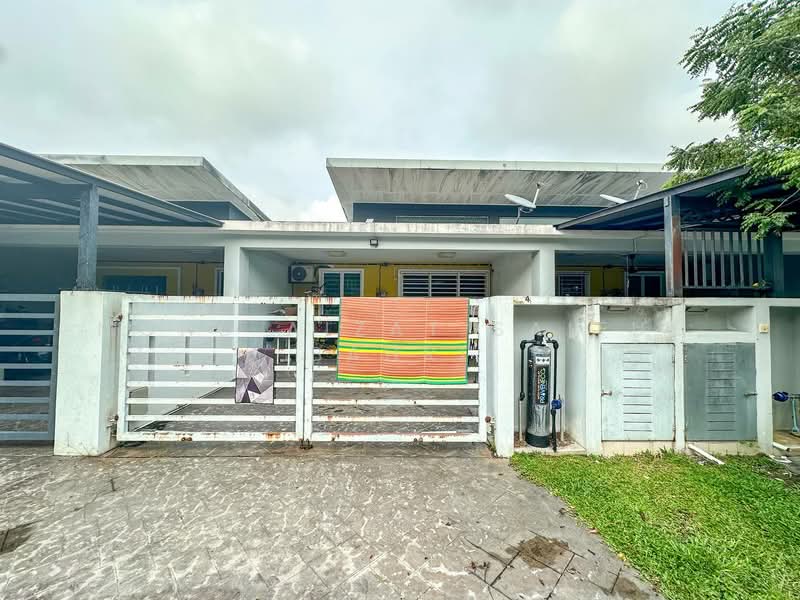 1-storey Terraced House for Sale in Kajang (Selangor) - Mohd Aizat Saiful Bahri - Exterior - PropertyGuru.com.my