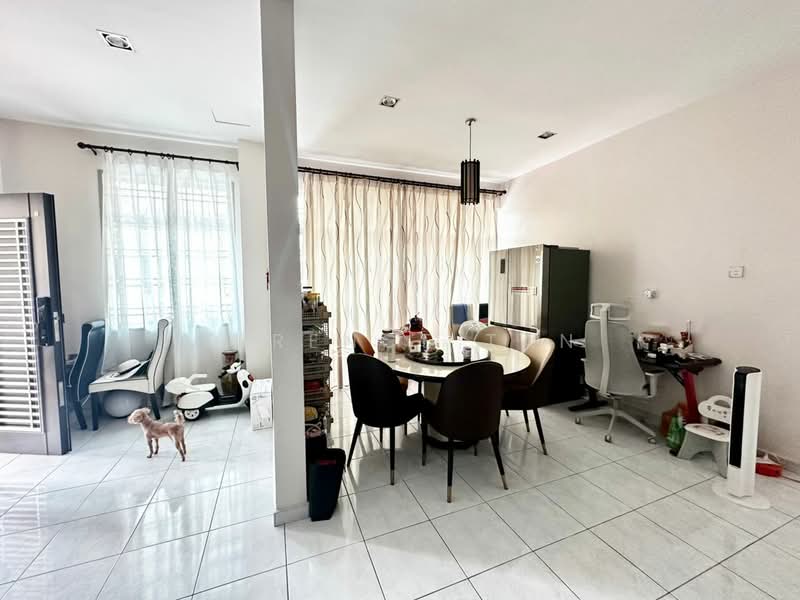 Semi-Detached House for Sale in Taman Bukit Jaya (Ulu Tiram) - Terence Tan - Dining Room - PropertyGuru.com.my