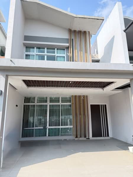 2-storey Terraced House for Sale in Taman Mount Austin (Tebrau) - Elvis Ku - Exterior - PropertyGuru.com.my