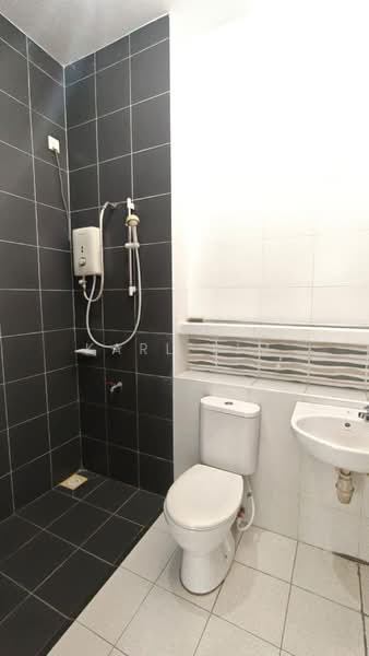 Rumah Teres 2 Tingkat untuk Dijual di Taman Setia Indah (Tebrau) - Karl Lim - Bathroom - PropertyGuru.com.my