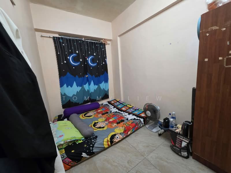 Apartment for Sale at Taman Setia Balakong - Tommy Liew - Bedroom - PropertyGuru.com.my