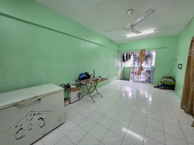 Apartment for Sale at Taman Setia Balakong - Tommy Liew - Living Room - PropertyGuru.com.my