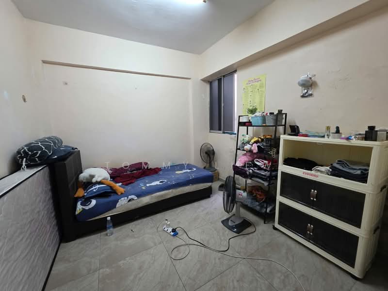 Apartment for Sale at Taman Setia Balakong - Tommy Liew - Bedroom - PropertyGuru.com.my