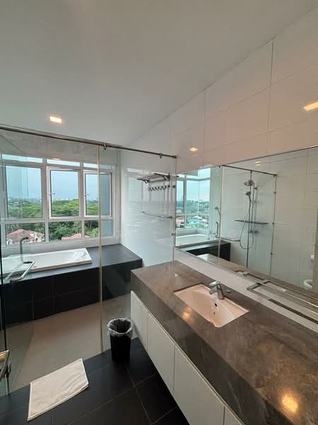 Kondominium untuk Disewa di Summerscape Luxury Condominium - Angela Ng - Bathroom - PropertyGuru.com.my