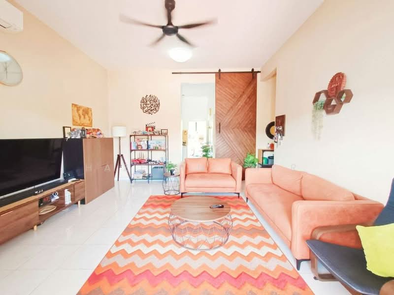 Rumah Berkembar untuk Dijual di Kampung Tok Muda (Kapar) - Hazeman Omar - Living Room - PropertyGuru.com.my