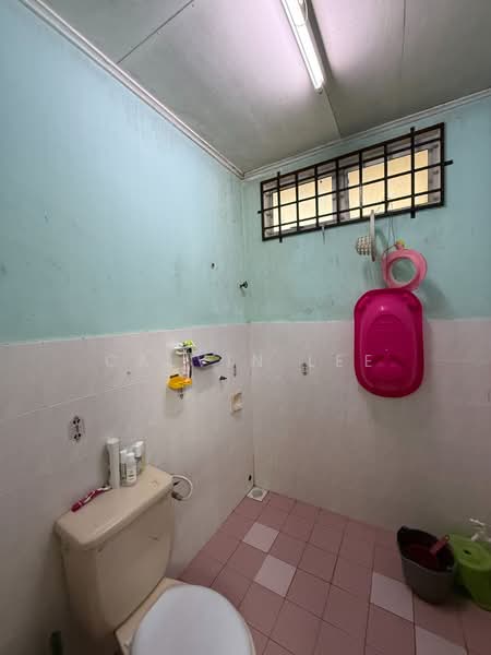 1-storey Terraced House for Sale in Taman Nusa Damai (Pasir Gudang) - Calvin Lee - Bathroom - PropertyGuru.com.my