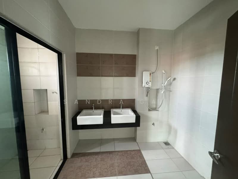Rumah Berkembar untuk Dijual di Taman Nusa Idaman (Iskandar Puteri (Nusajaya)) - Sandra Gan - Bathroom - PropertyGuru.com.my
