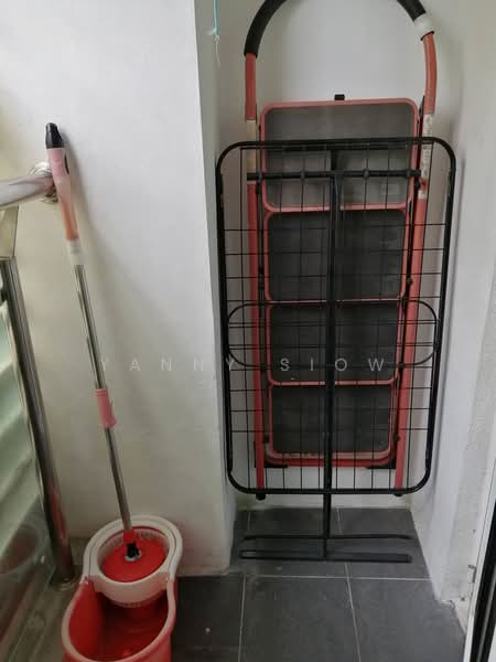 Servis Apartment untuk Disewa di Zen Suites @ Zetapark - Yanny Siow - Balcony - PropertyGuru.com.my