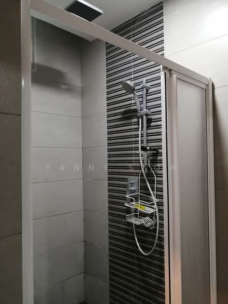 Servis Apartment untuk Disewa di Zen Suites @ Zetapark - Yanny Siow - Bathroom - PropertyGuru.com.my