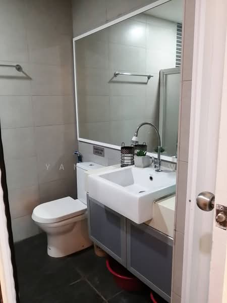 Servis Apartment untuk Disewa di Zen Suites @ Zetapark - Yanny Siow - Bathroom - PropertyGuru.com.my