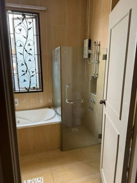 Banglo Pautan untuk Disewa di Johor Bahru (Johor) - Joanne Yong - Bathroom - PropertyGuru.com.my