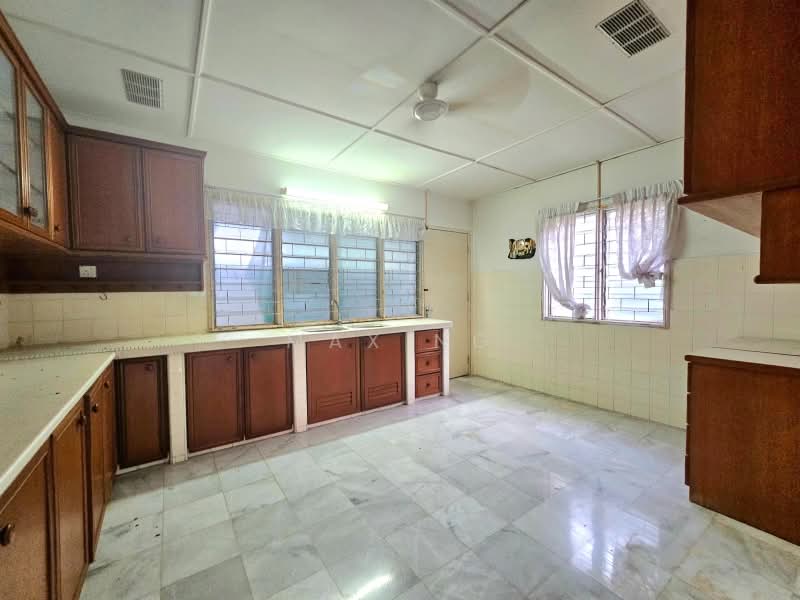 Bungalow for Sale in Tanjung Bungah (Penang) - Max Ng - Kitchen - PropertyGuru.com.my