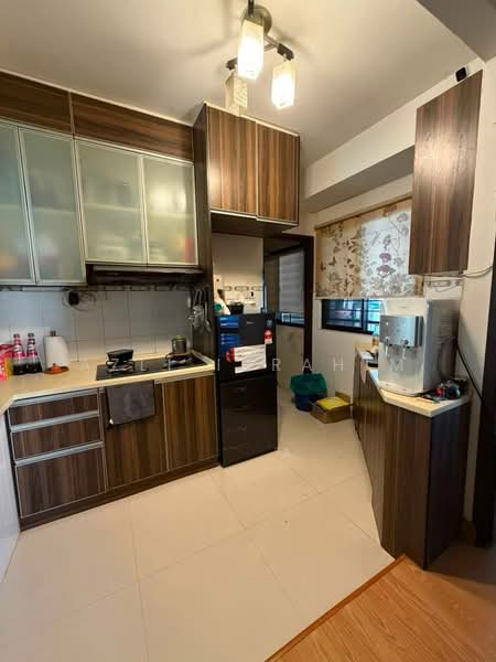Pangsapuri untuk Dijual di Bunga Raya Apartment - Azli Ibrahim - Kitchen - PropertyGuru.com.my