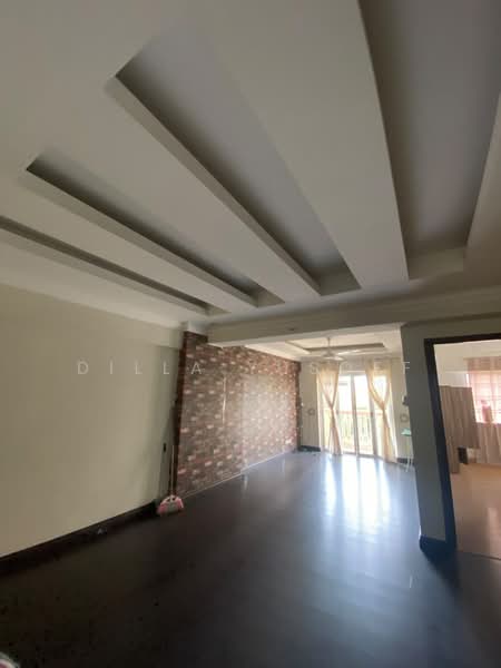 Pangsapuri untuk Disewa di Pangsapuri Sri Cempaka - DILLA YUSOFF - Living Room - PropertyGuru.com.my