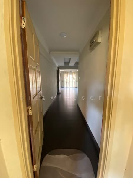 Pangsapuri untuk Disewa di Pangsapuri Sri Cempaka - DILLA YUSOFF - Corridor - PropertyGuru.com.my