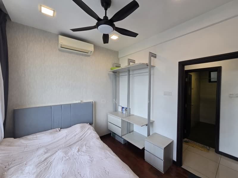Servis Apartment untuk Dijual di Molek Regency - Leon Ng - Bedroom - PropertyGuru.com.my