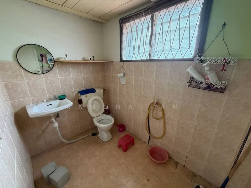 Rumah Teres 2 Tingkat untuk Dijual di Melaka (Melaka City) - Ramona Tan - Bathroom - PropertyGuru.com.my